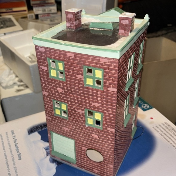 Department 56 St. Anthony Hotel - Picture 2 of 4